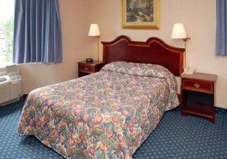 Econo Lodge Inn & Suites Shelburne Exterior foto